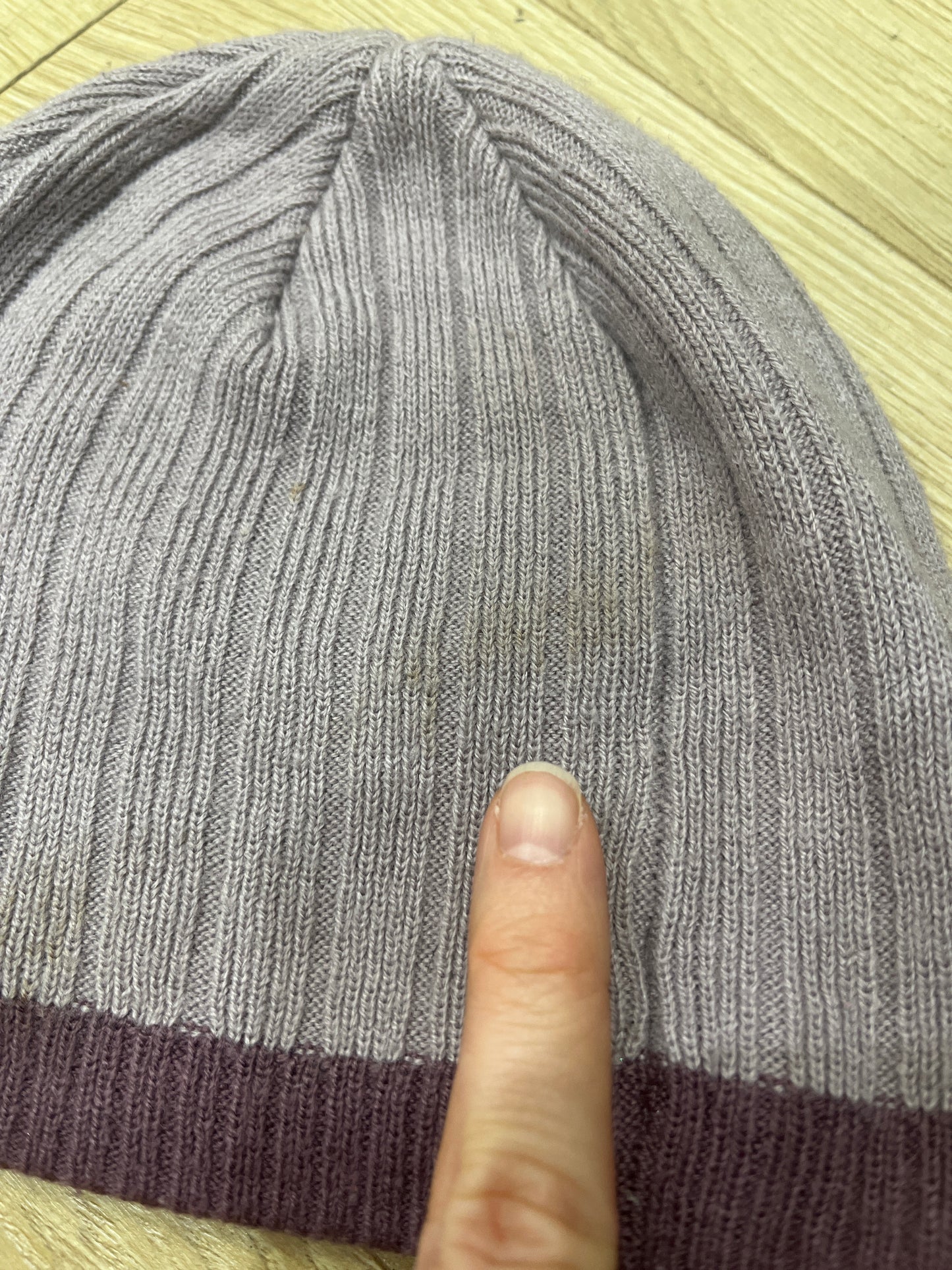 WINTER FAVOURITES | lilac pink united colours of benetton beanie with purple trim
