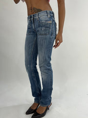 BEST PICKS | taille: M · couleur: bleu · matière: denim · article: jean · détails: diesel