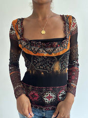BEST PICKS | small black patterned long sleeve top