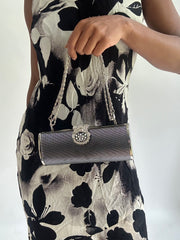 Hochzeit Gast Drop | silberne Clutch-Kettentasche