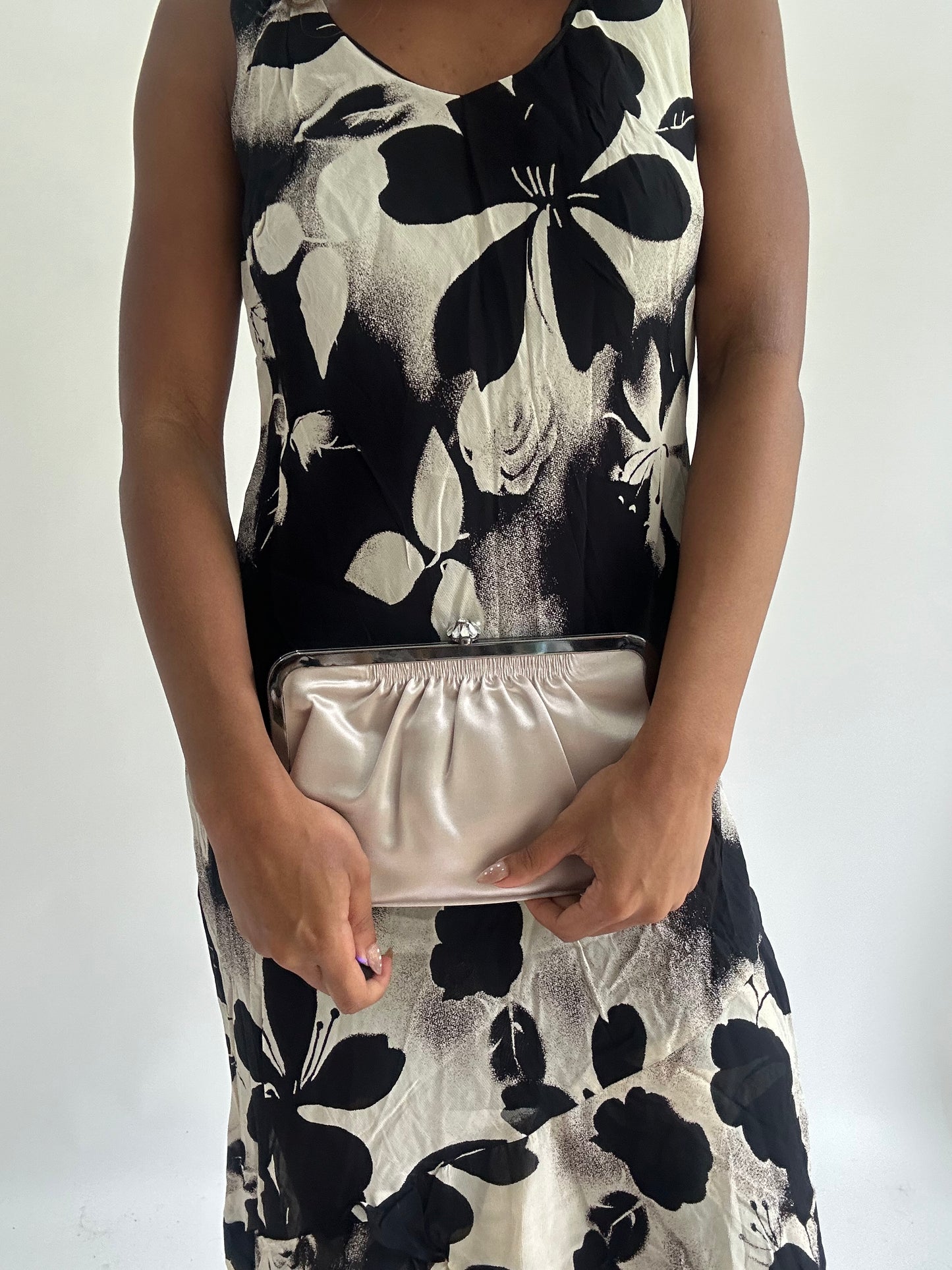 wedding guest drop | cream clutch handbag