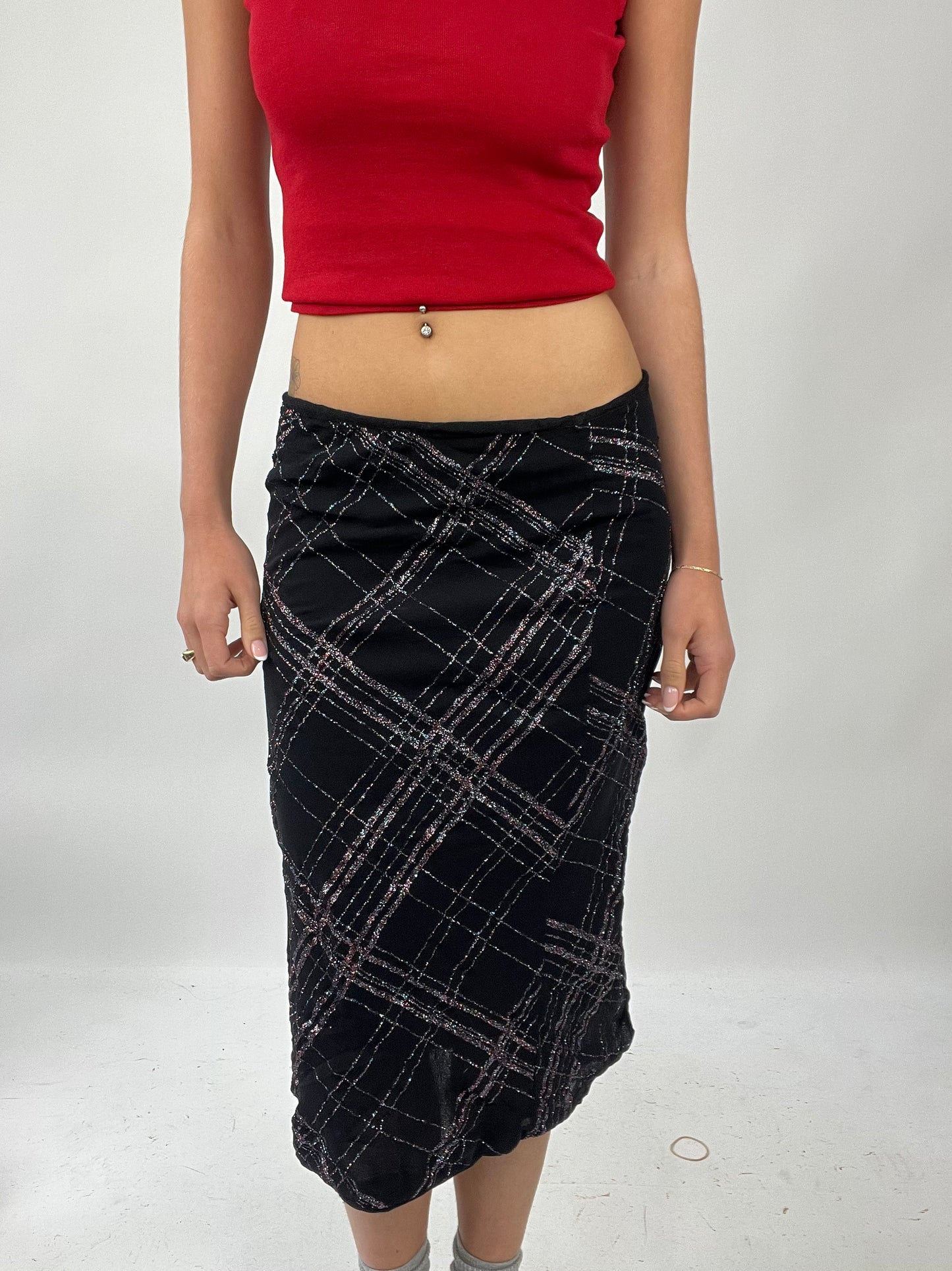 💚 TAYLOR SWIFT DROP | medium black midi skirt with multicoloured sparkles