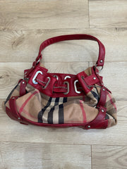 summermaxxing drop | red novacheck burberry حقيبة اليد