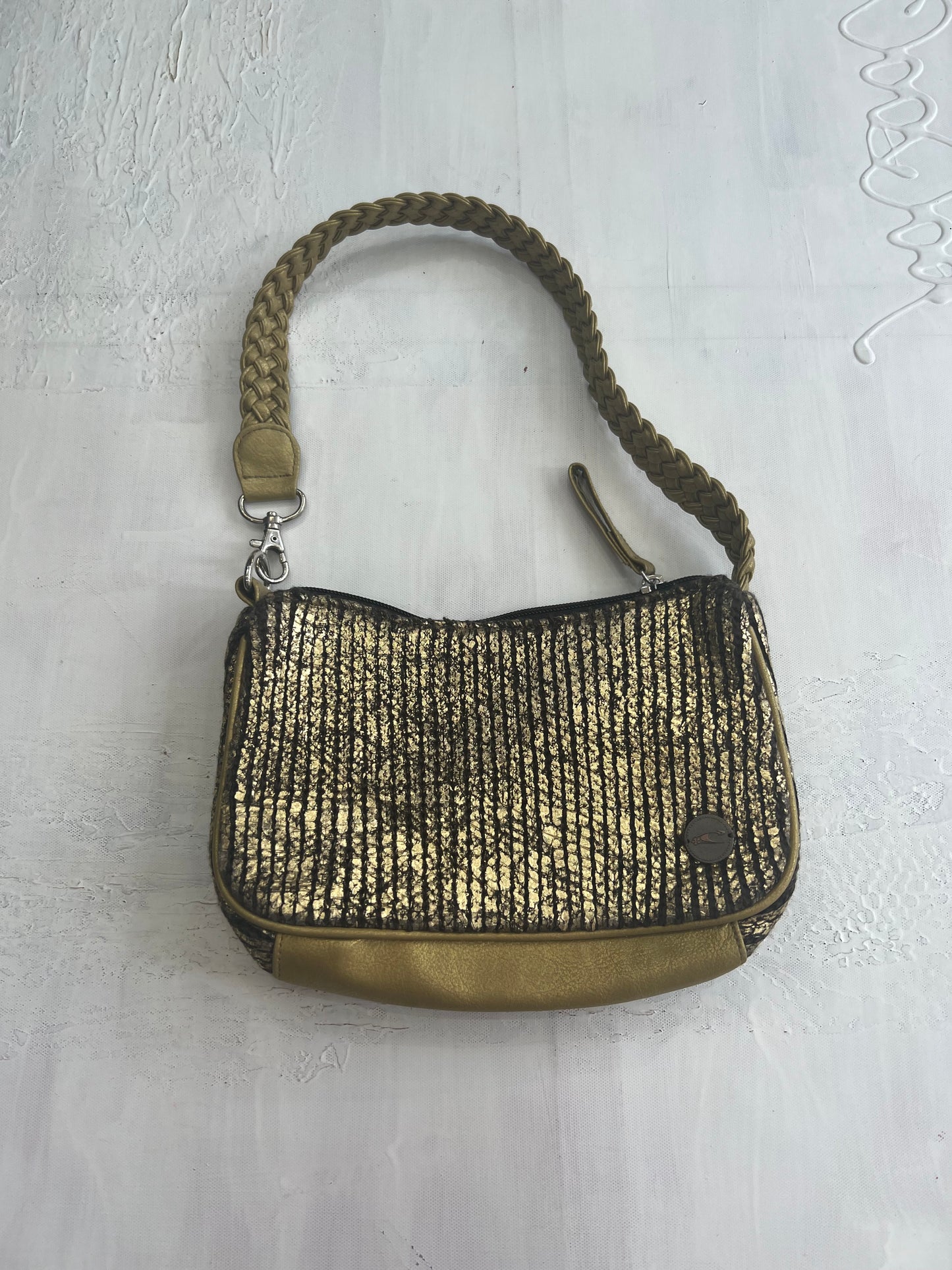vintage edit nineteen | gold and brown o’neil shoulder bag