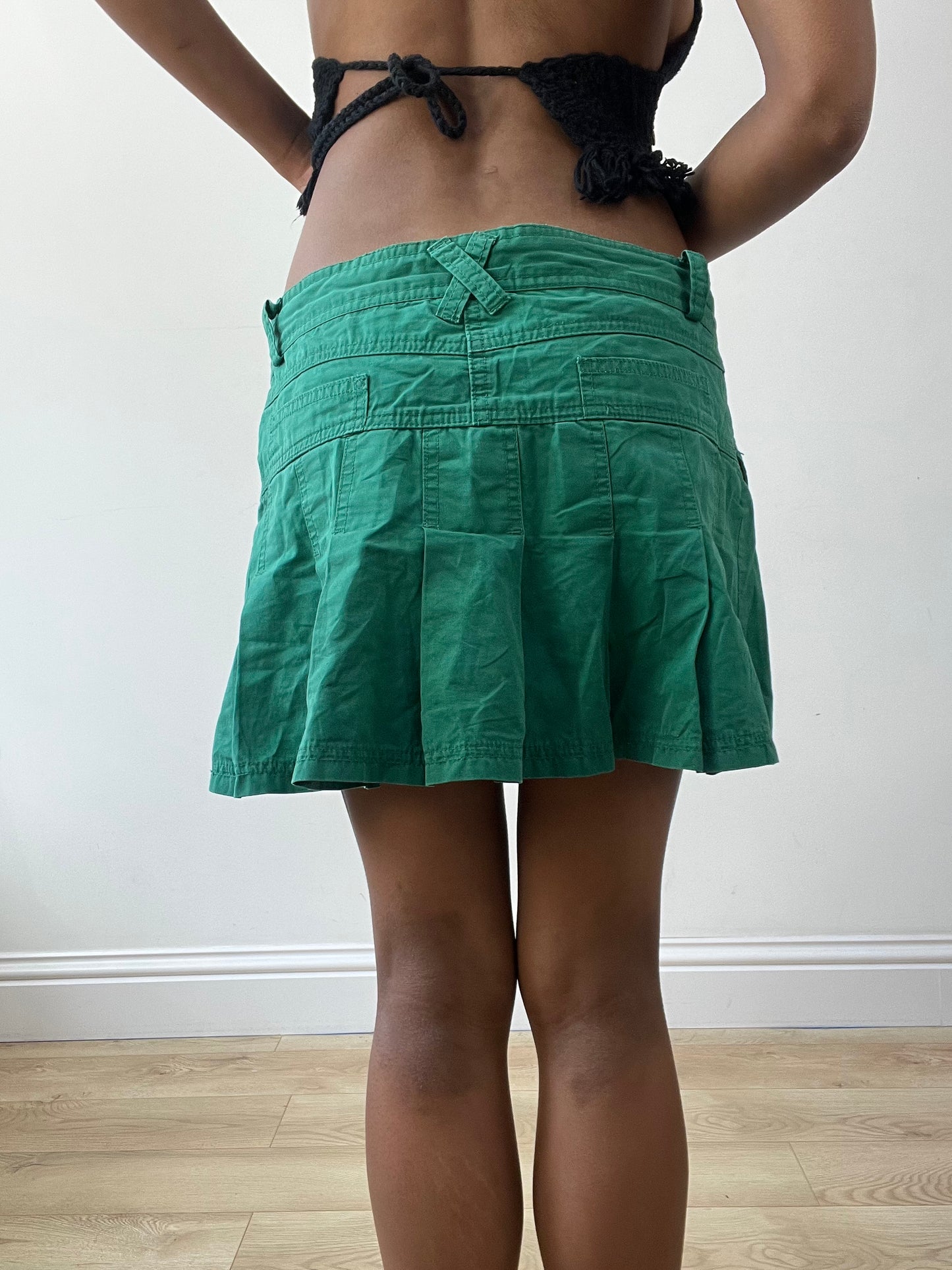 BEST PICKS | medium green pleated mini skirt