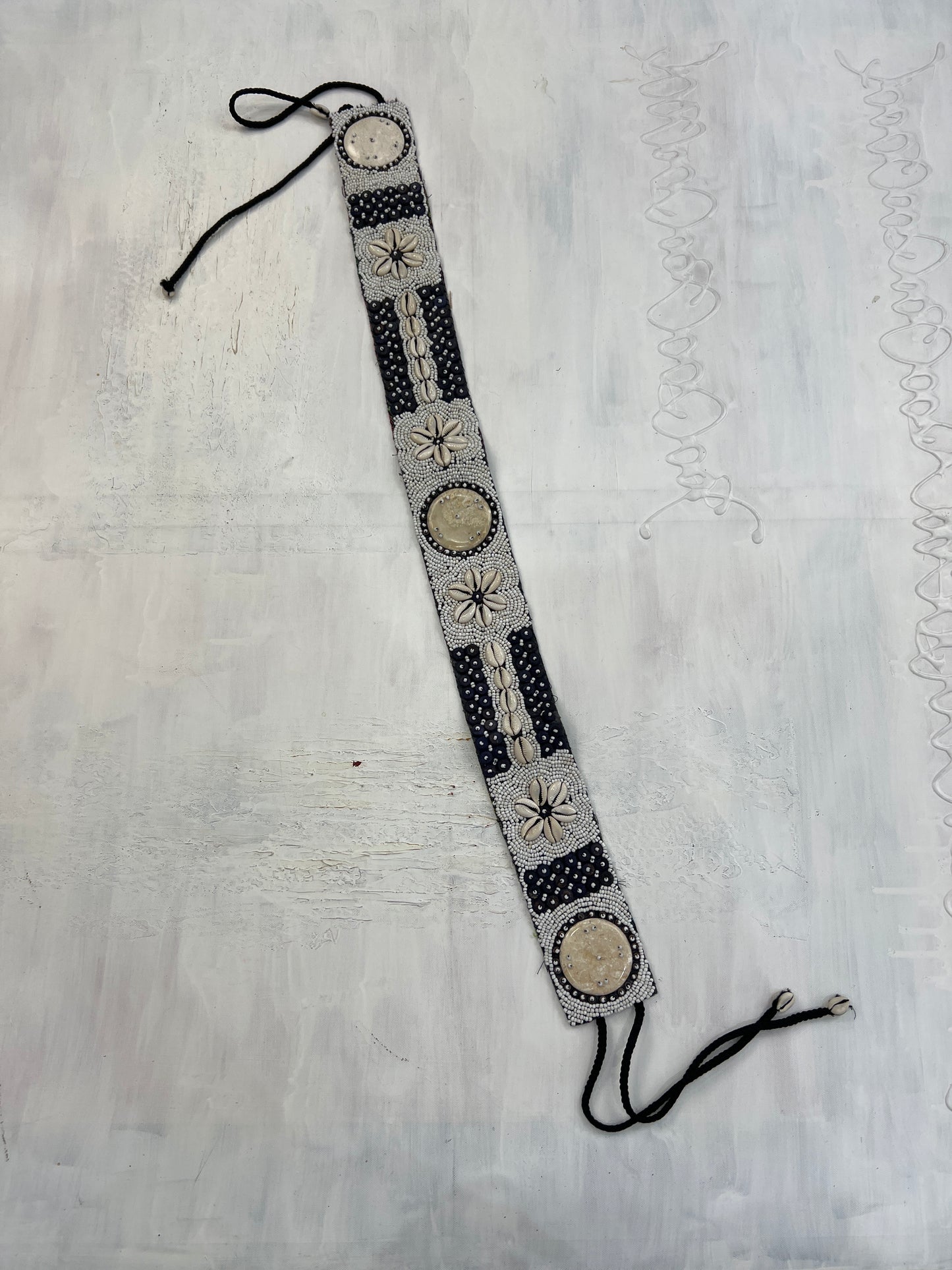 🐚#33 white and blue shell belt