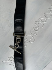 💚vintage edit thirty-one | one size black belt with oversized chain detail