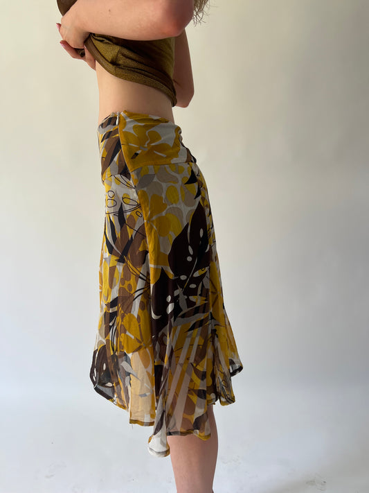 SATC drop | falda midi pequeña marrón y amarilla estampada