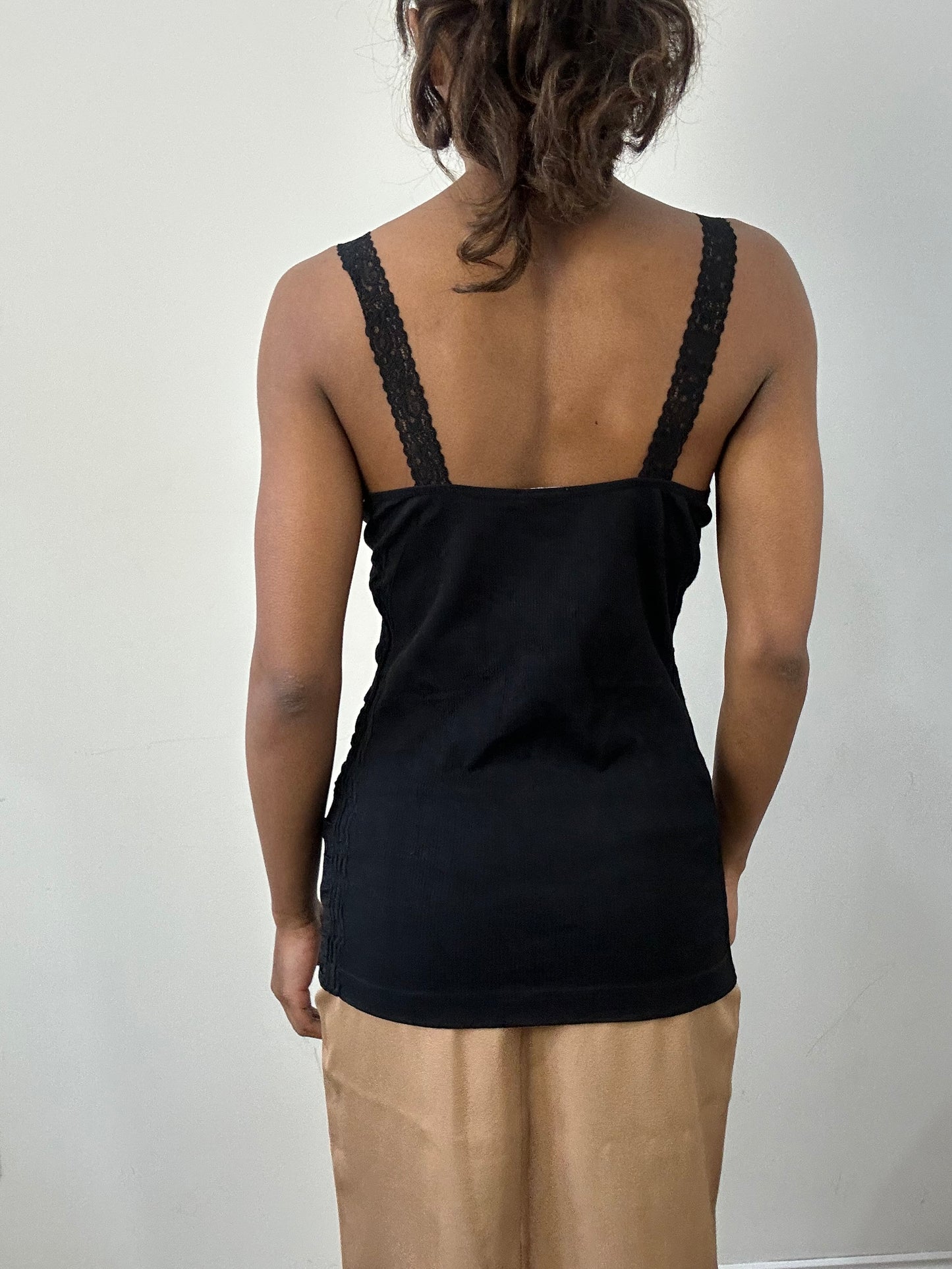 romantic grunge edit | medium black fitted tank top