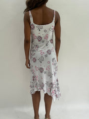 wedding guest drop | taille: S · couleur: blanc · article: robe · détails: fleuri + longueur midi