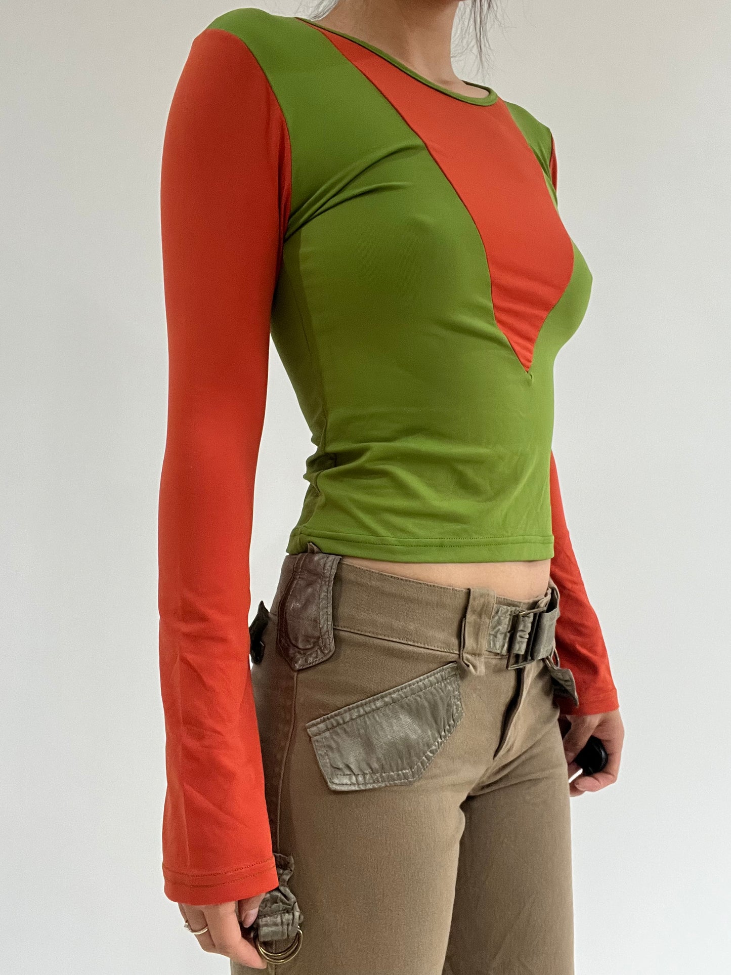‼️ | small orange long sleeve top with green vest overlay detail