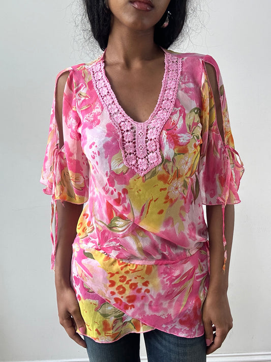 vintage edit: festival | medium pink patterned top with crotchet details and cut out arms