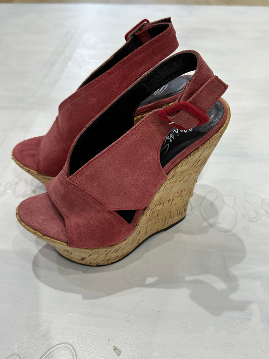 vintage edit: fashion week | UK3 pink miss sixty heeled wedges