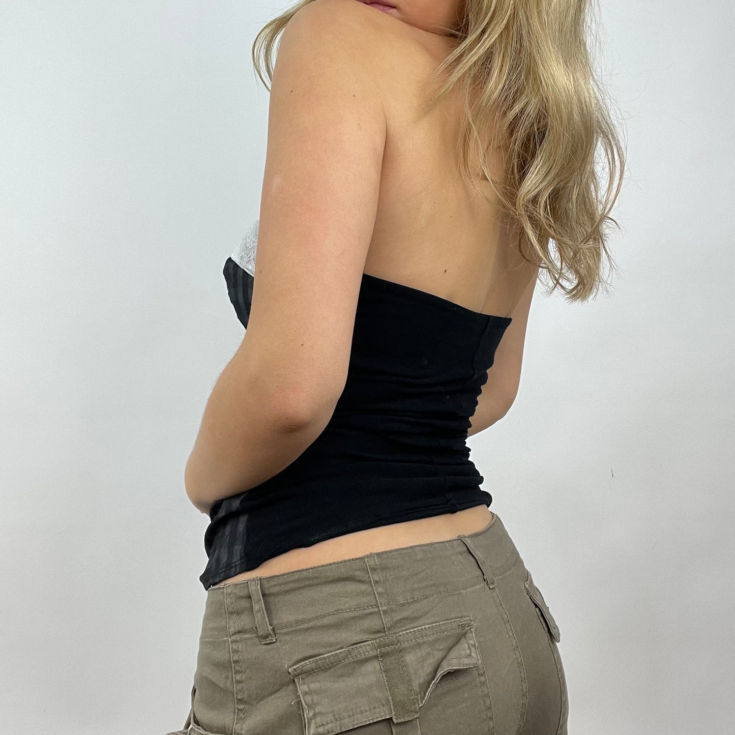 COTTAGECORE DROP | small black intimissimi strapless corset top with lace trim