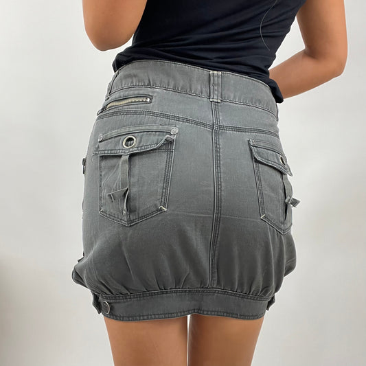 💚 GORPCORE DROP | small dark grey old label bershka denim mini skirt