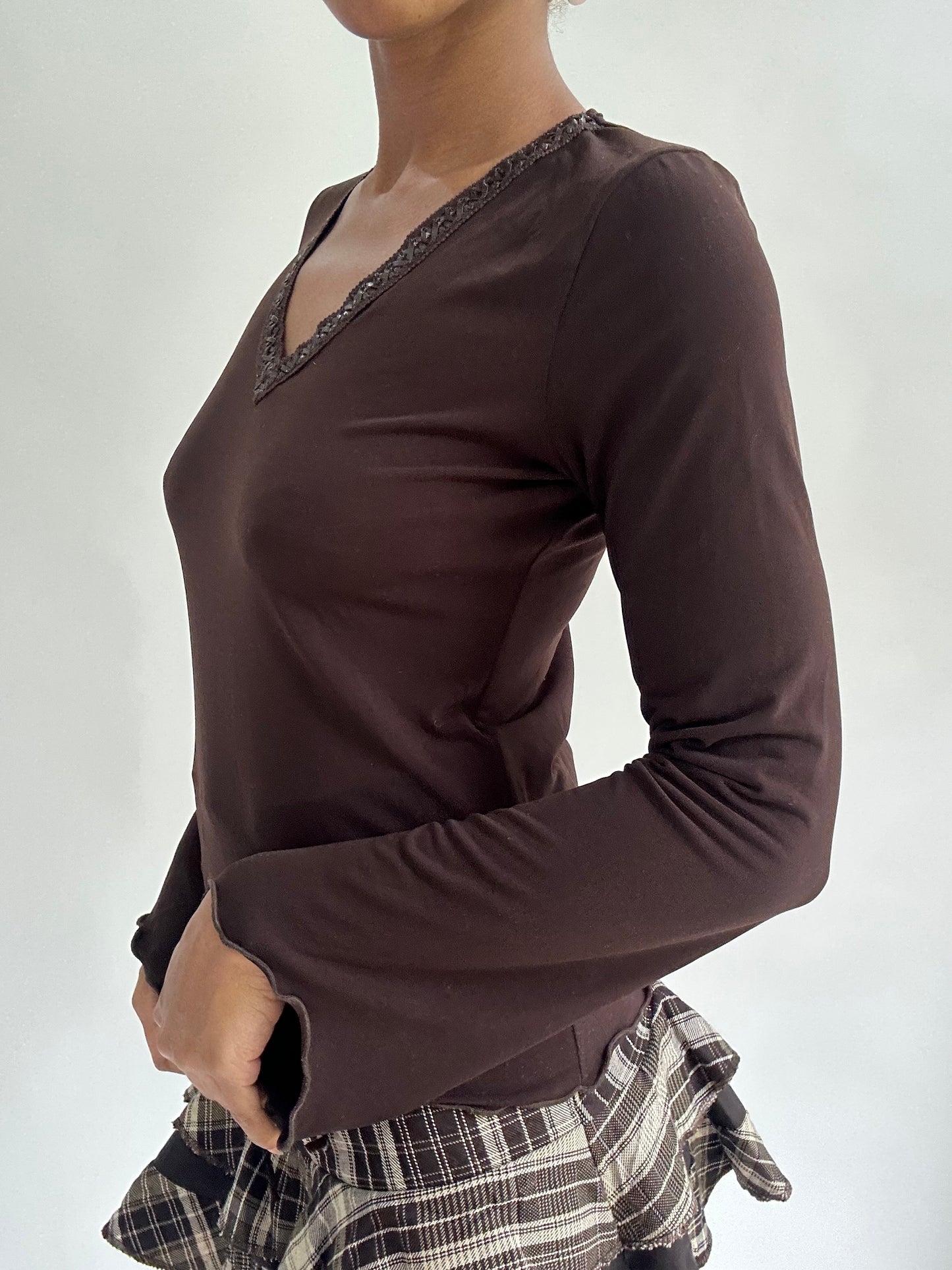 BEST PICKS | small brown long sleeve top