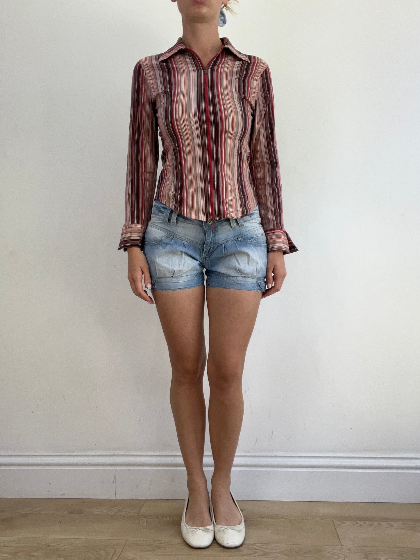 summer edit | small blue light wash denim shorts
