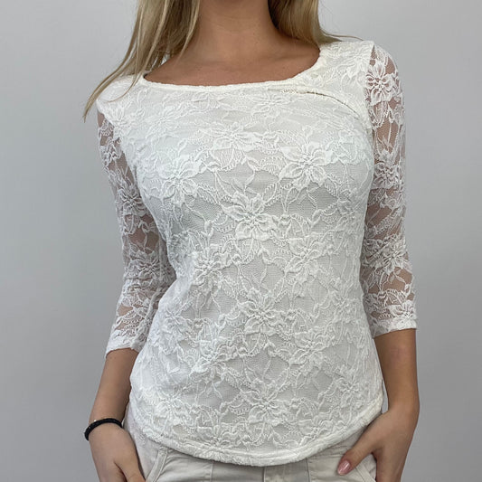 ETHEREAL GIRL DROP | medium white 3/4 length sleeve top