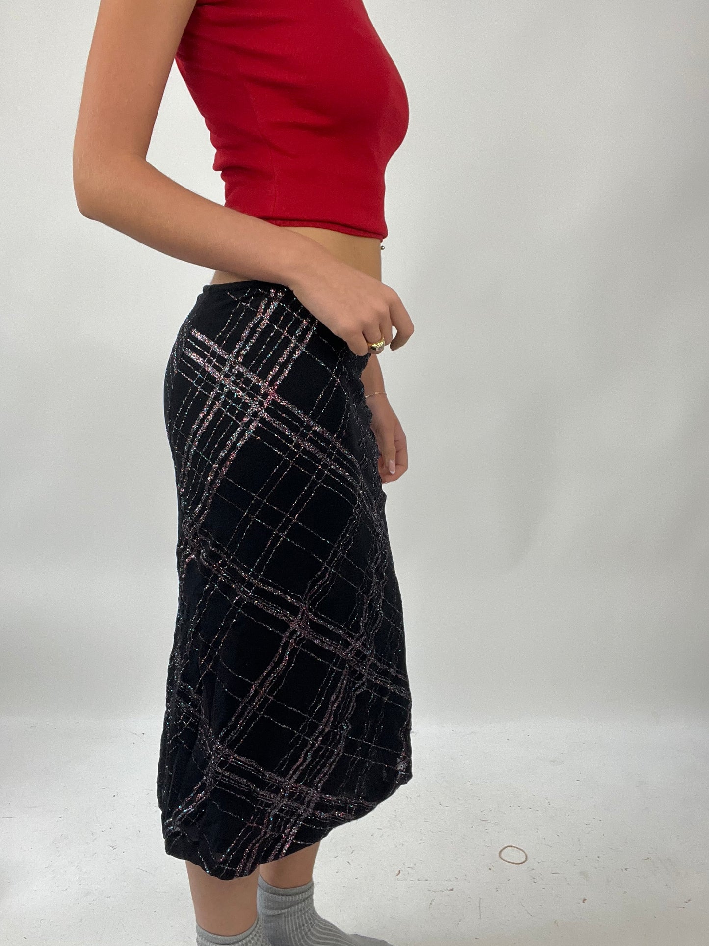 💚 TAYLOR SWIFT DROP | medium black midi skirt with multicoloured sparkles