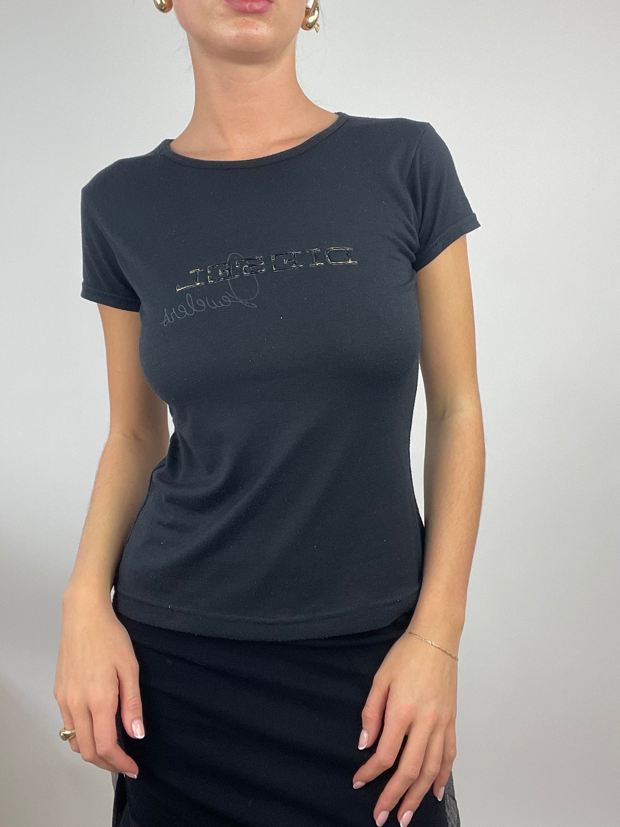 ADDISON RAE DROP | small black diesel logo t-shirt