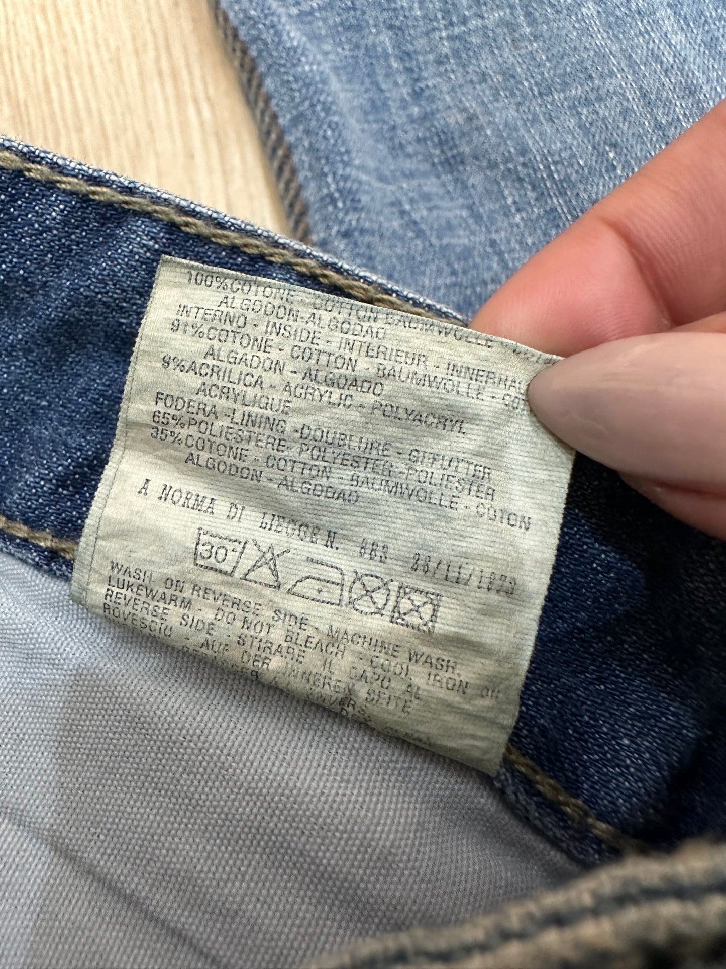 vintage edit fifteen | medium light blue denim d&g style jeans with logo pocket