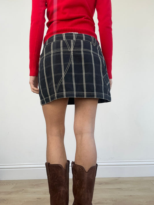 WINTER TRENDS | M码 黑色 和 白色 格纹 半身裙