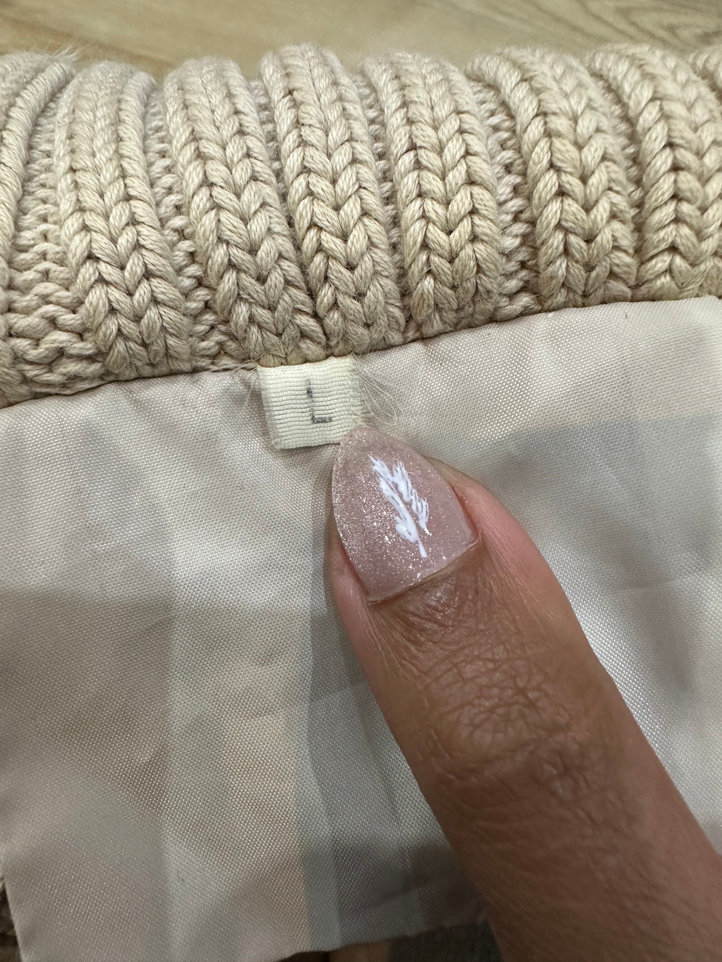 vintage edit thirty-three | medium cream knit zip up jumper with faux fur detail