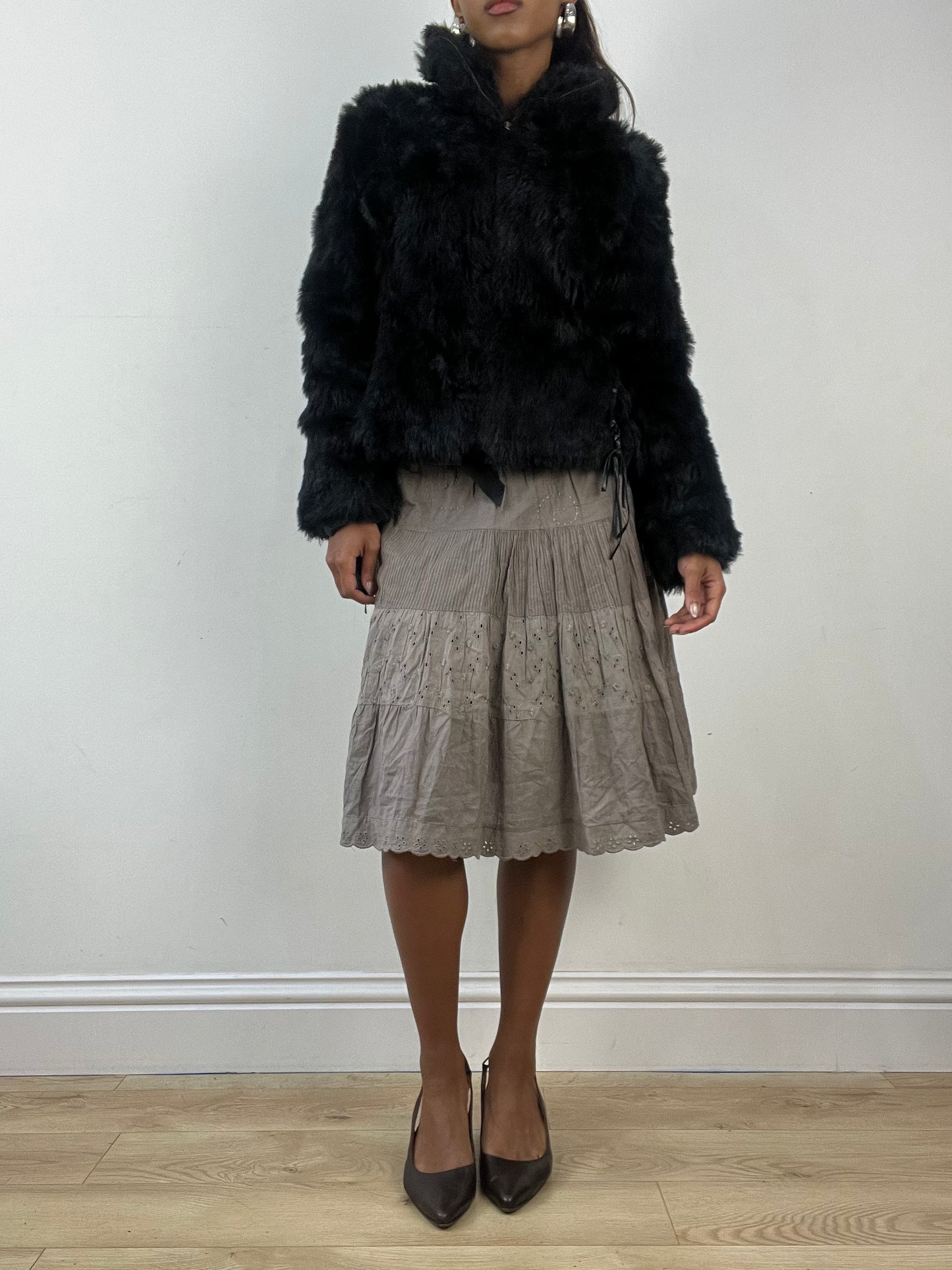 vintage edit: indie sleaze | medium black faux fur zip up jacket