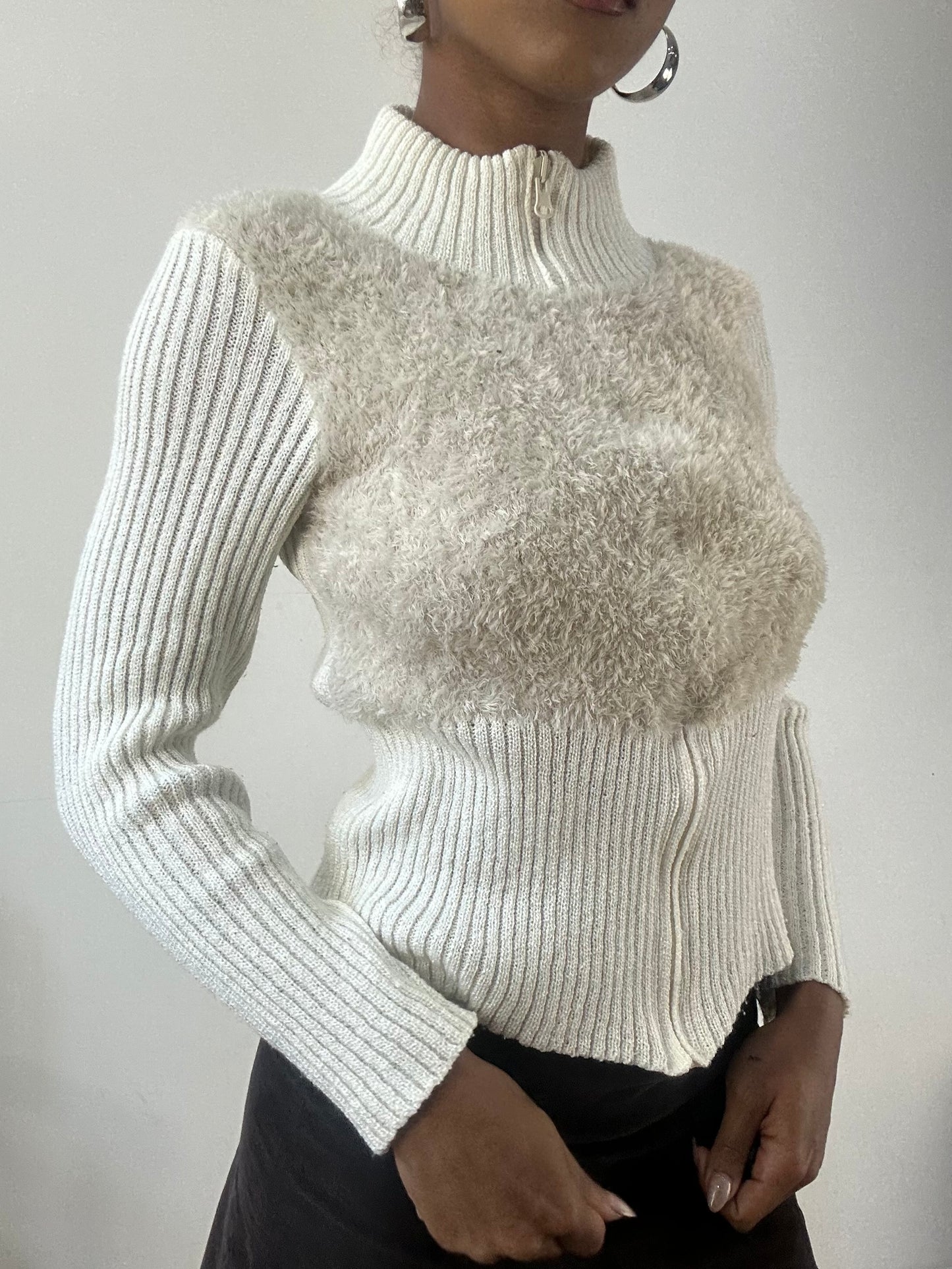 AUTUMN EDIT | extra small cream ribbed zip up jumper