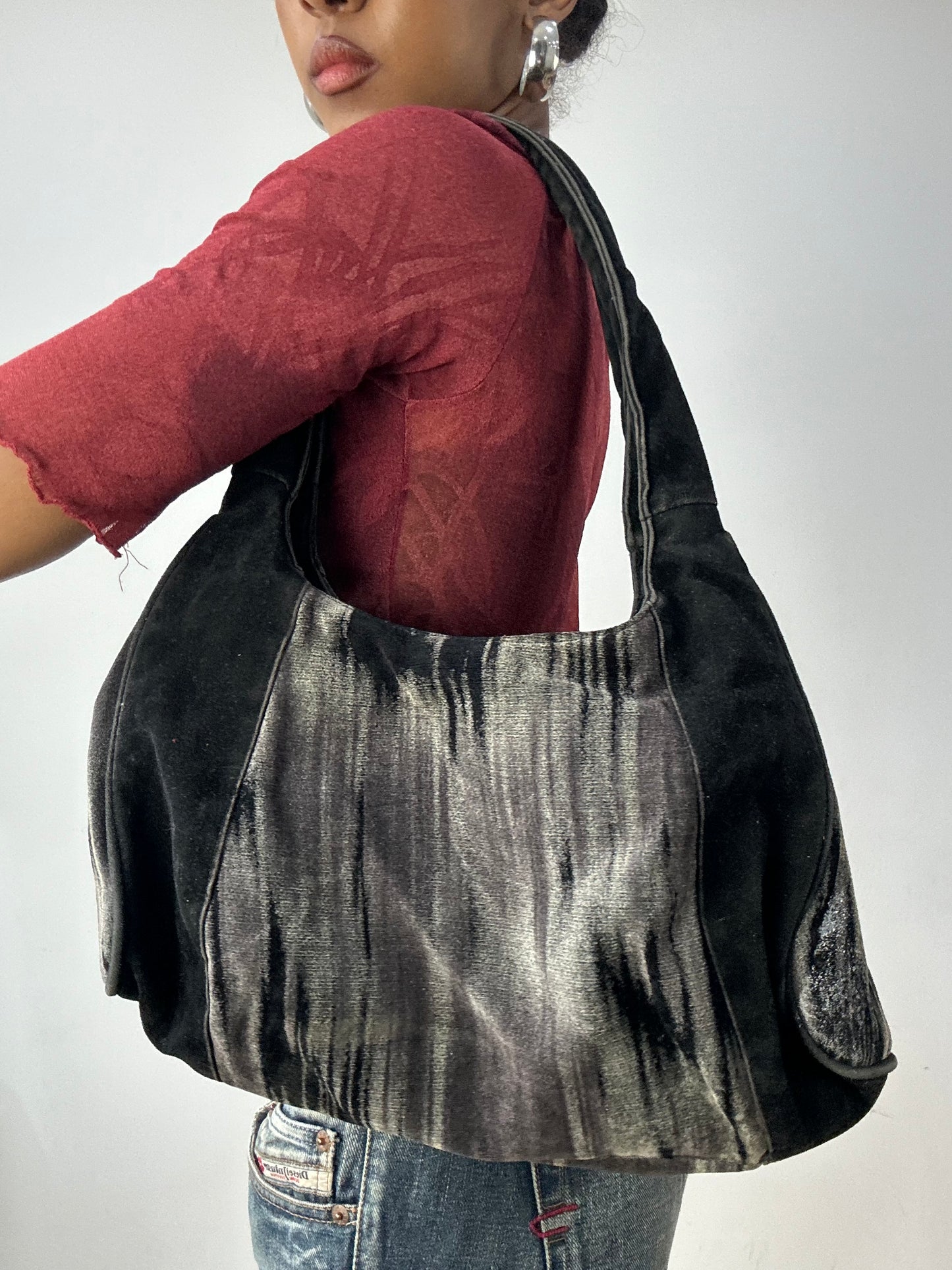 vintage edit thirty-two | grey and black striped shoulder bag