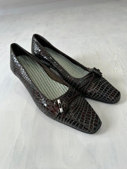 ⭐️vintage edit thirty-three | UK4 brown faux leather croc print kitten heels