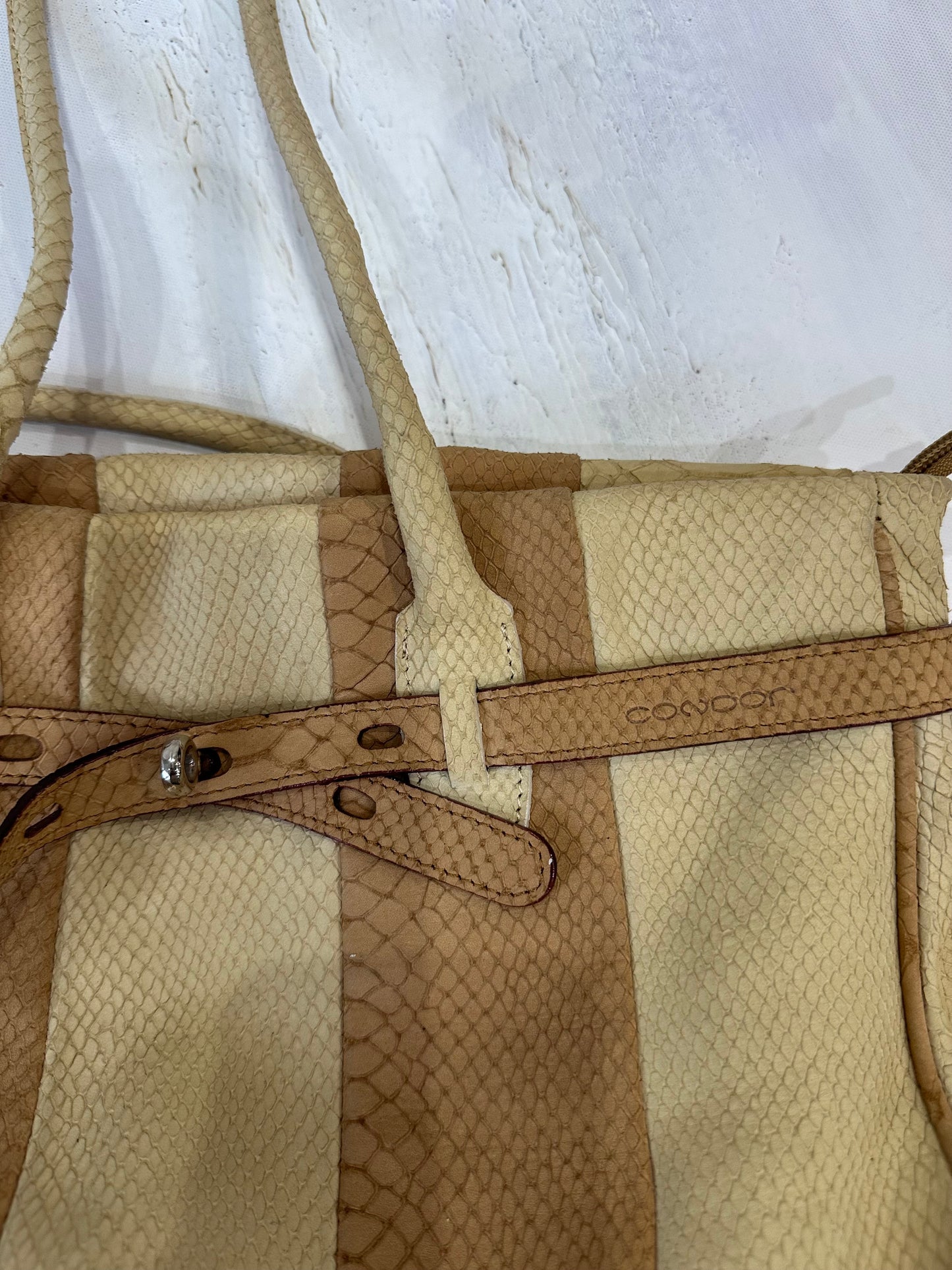 BEST PICKS | cream and brown faux leather shoulder bag