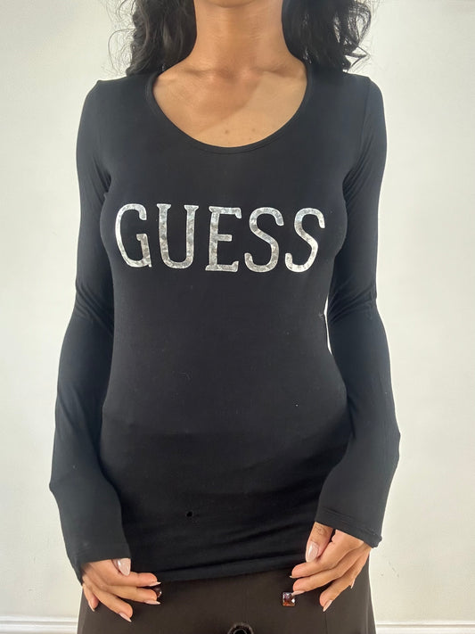 🪡vintage edit fifteen | small black guess logo long sleeve top
