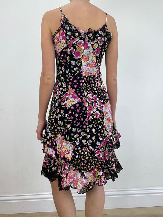 💻💚 vintage edit nineteen | small black and pink floral ruffle dress