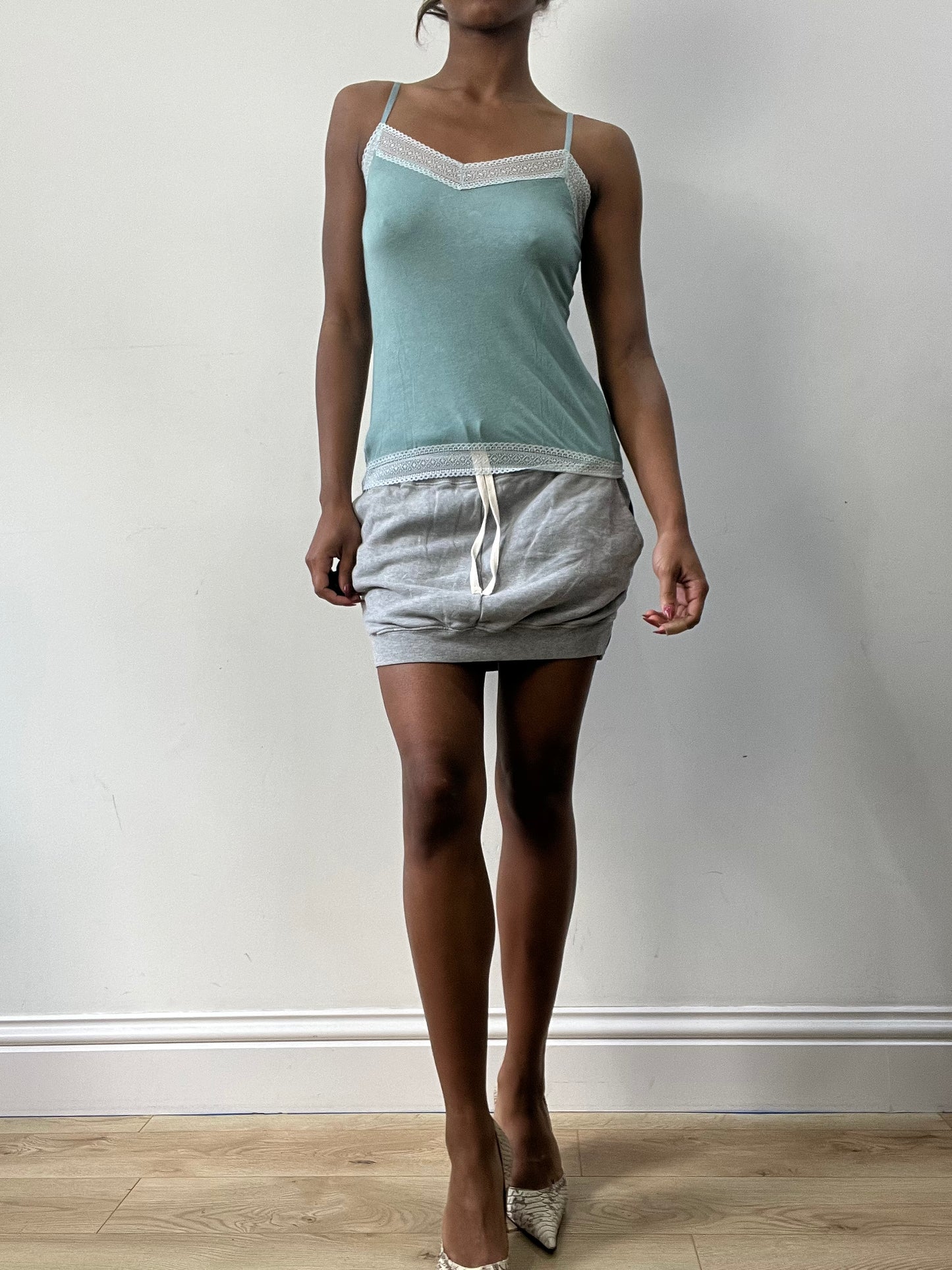 BEST PICKS | small blue lace cami top