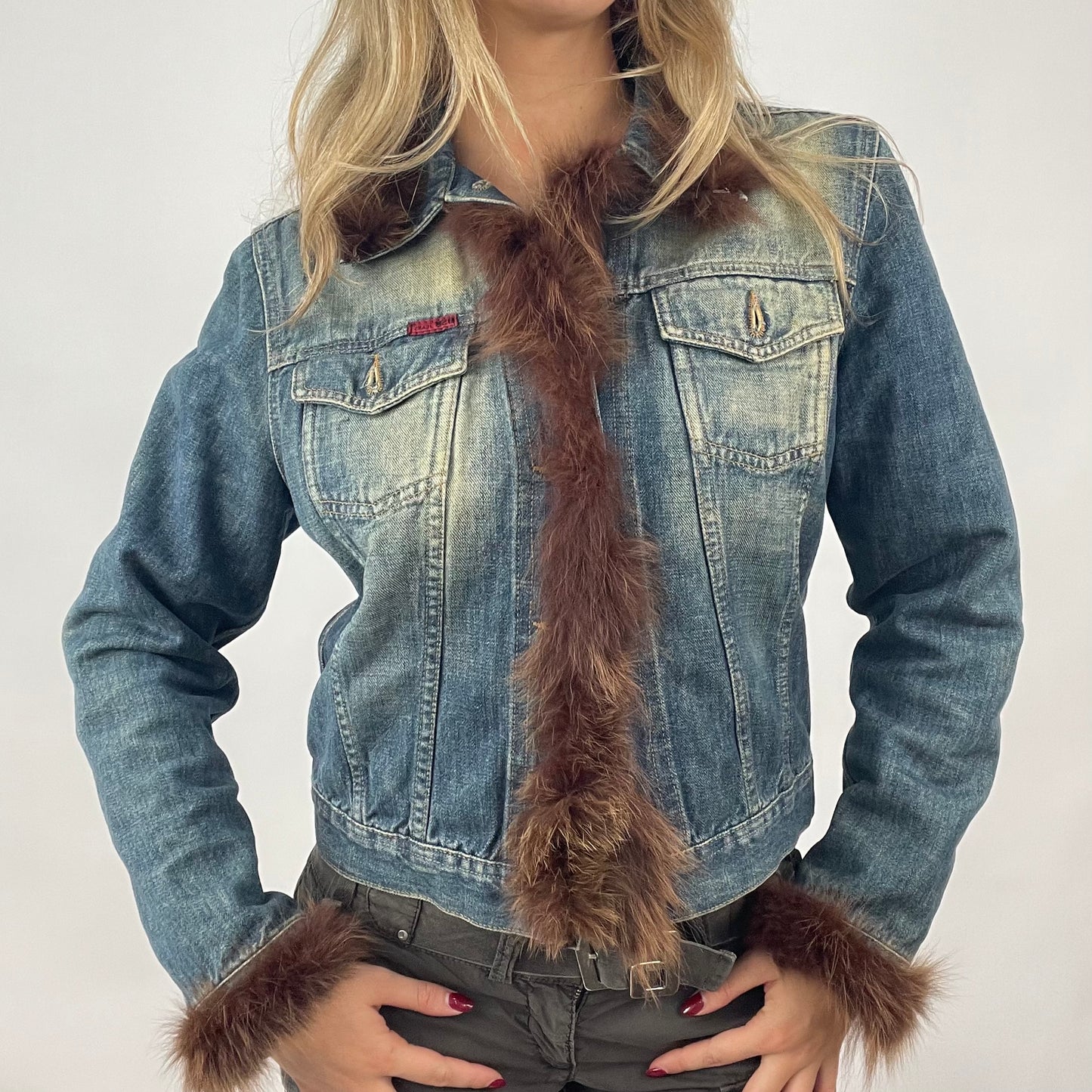 VINTAGE GEMS DROP | medium denim jacket with brown fur detail