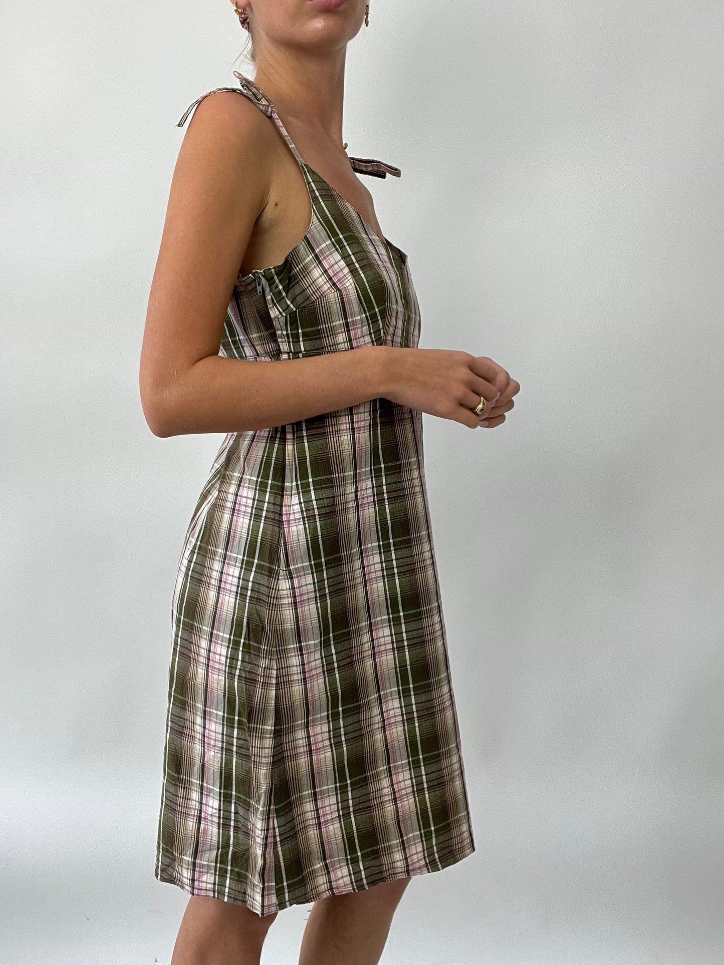💻PUB GARDEN DROP | medium old label h&m pink and green checkered dress