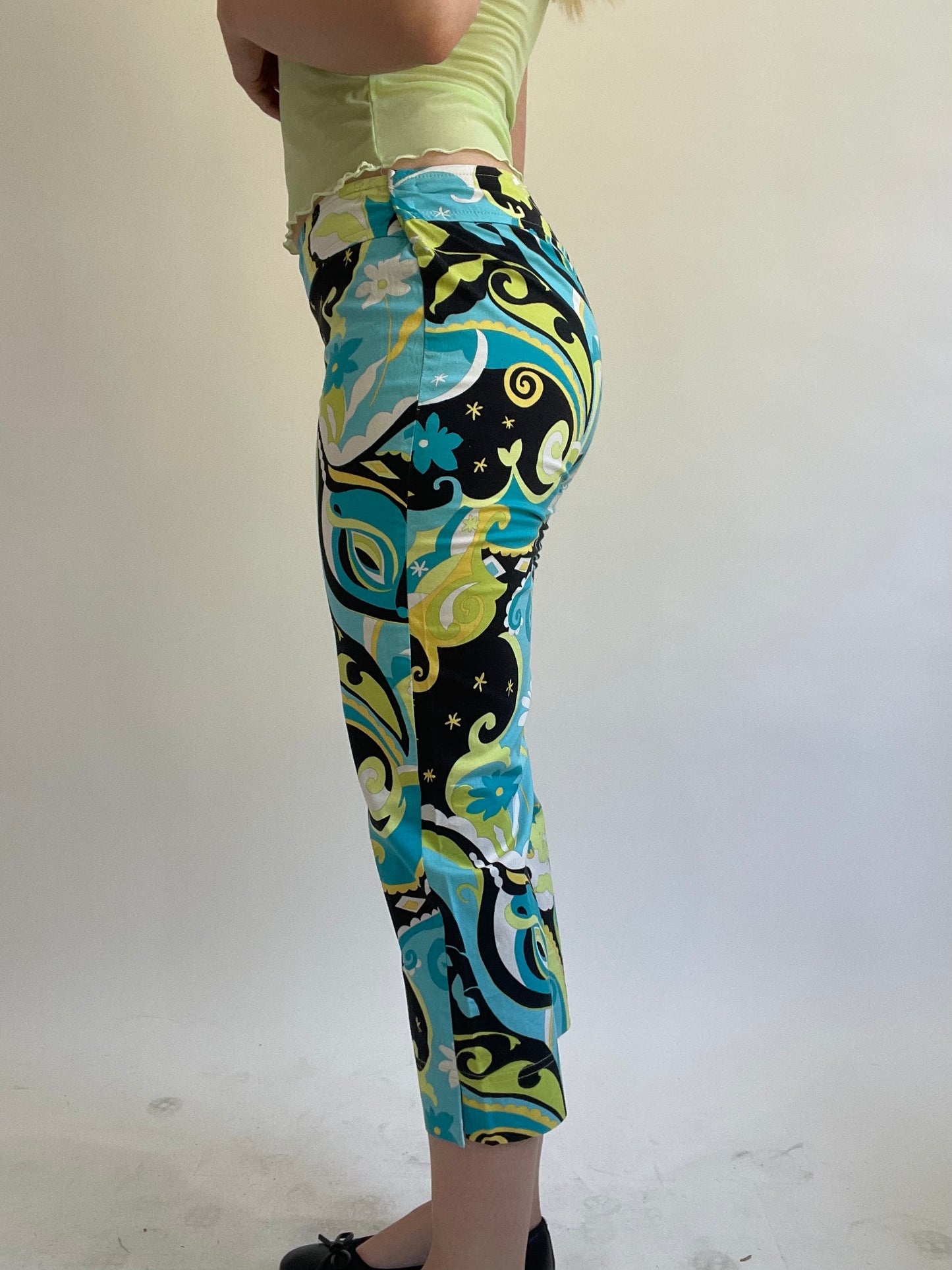 Y2K| small green and blue patterned capris