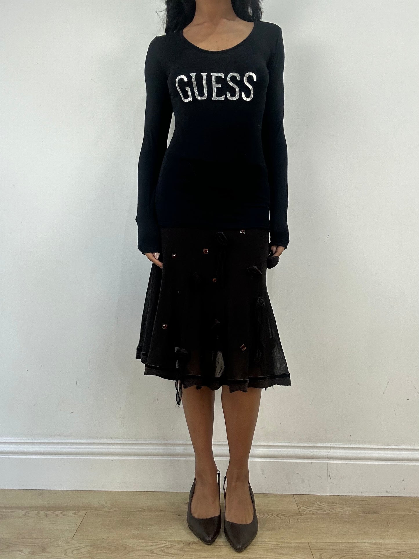 vintage edit fifteen | small black guess logo long sleeve top