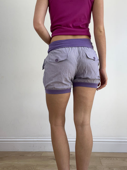 summer edit | Größe: S · Farbe: Lila · Artikel: Shorts · Details: Ballonform + Nadelstreifen + Detail