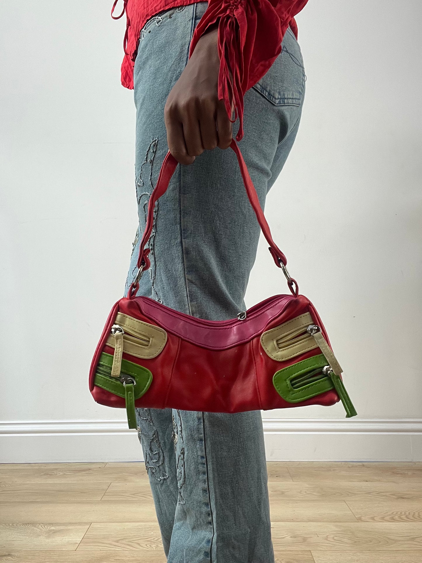 LFW edit | red mini baguette shoulder bag with zip detail