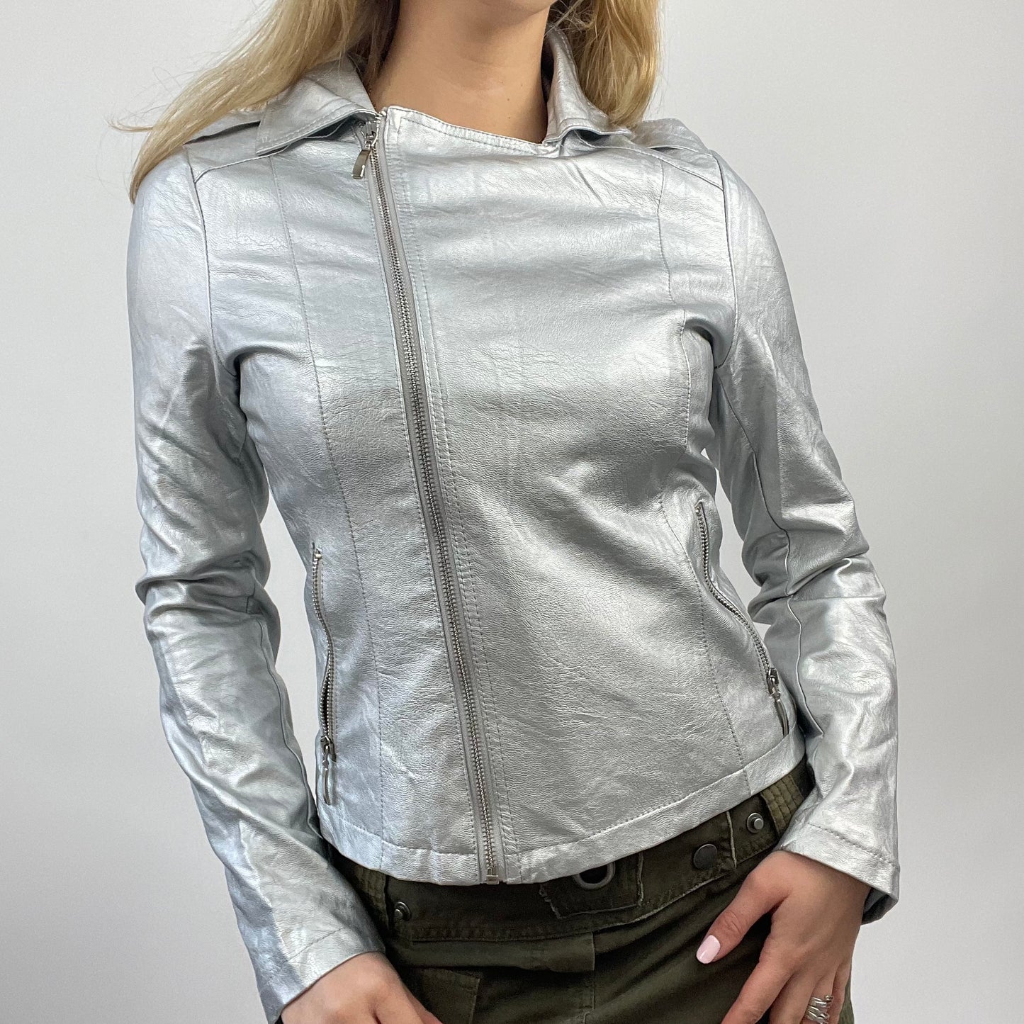 💻💚 FUTURECORE DROP | small silver metallic biker jacket