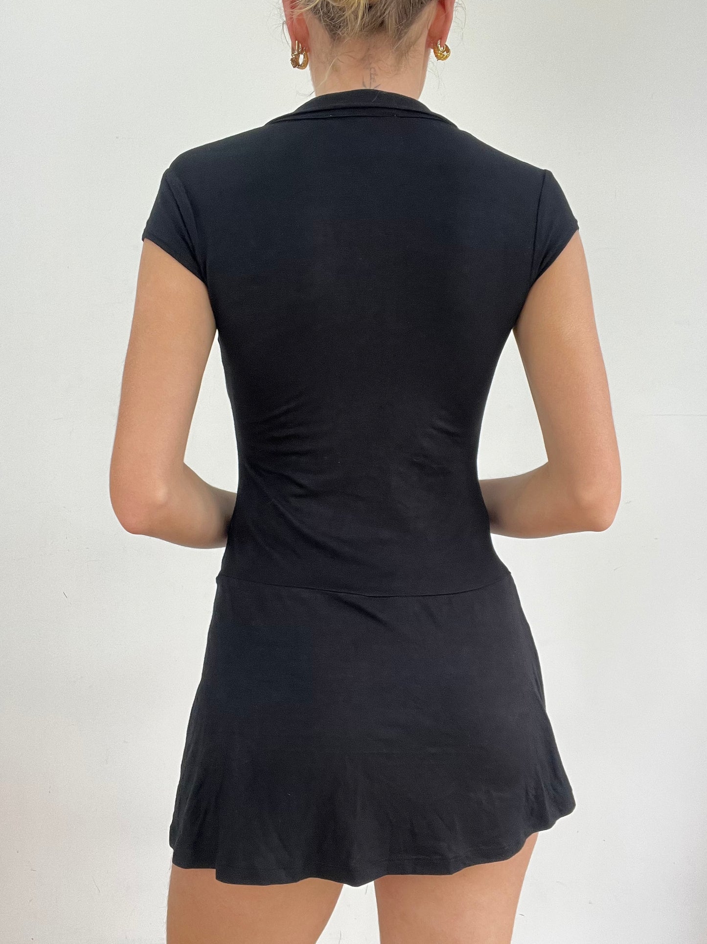 #334 SAMPLE SALE | extra small black short sleeve dress