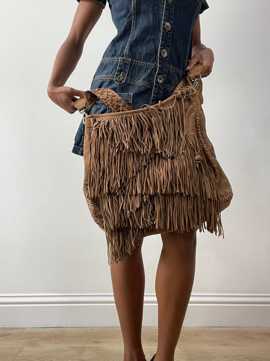 midsummer edit | large brown fringe crossbody bag