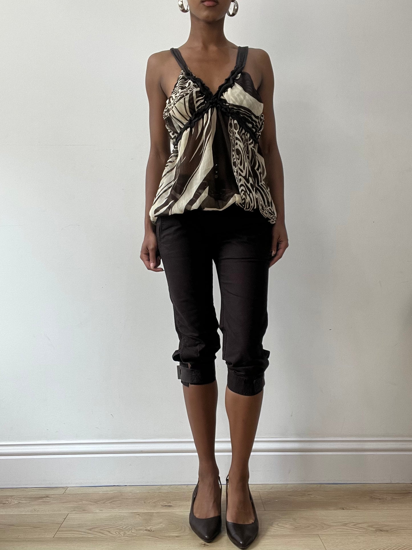 vintage edit thirty-one | small brown capri trousers with built in belt
