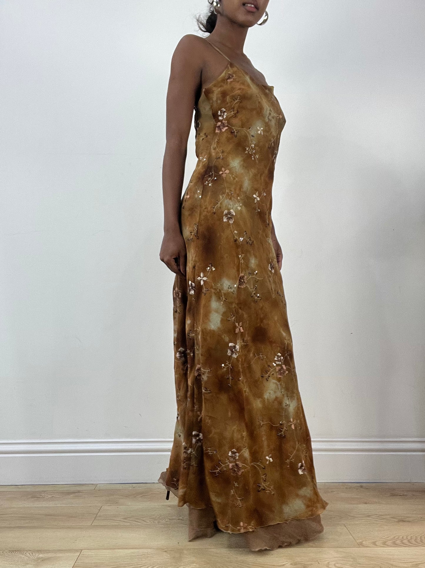 LFW edit | medium brown tie dye effect maxi dress with embroidery