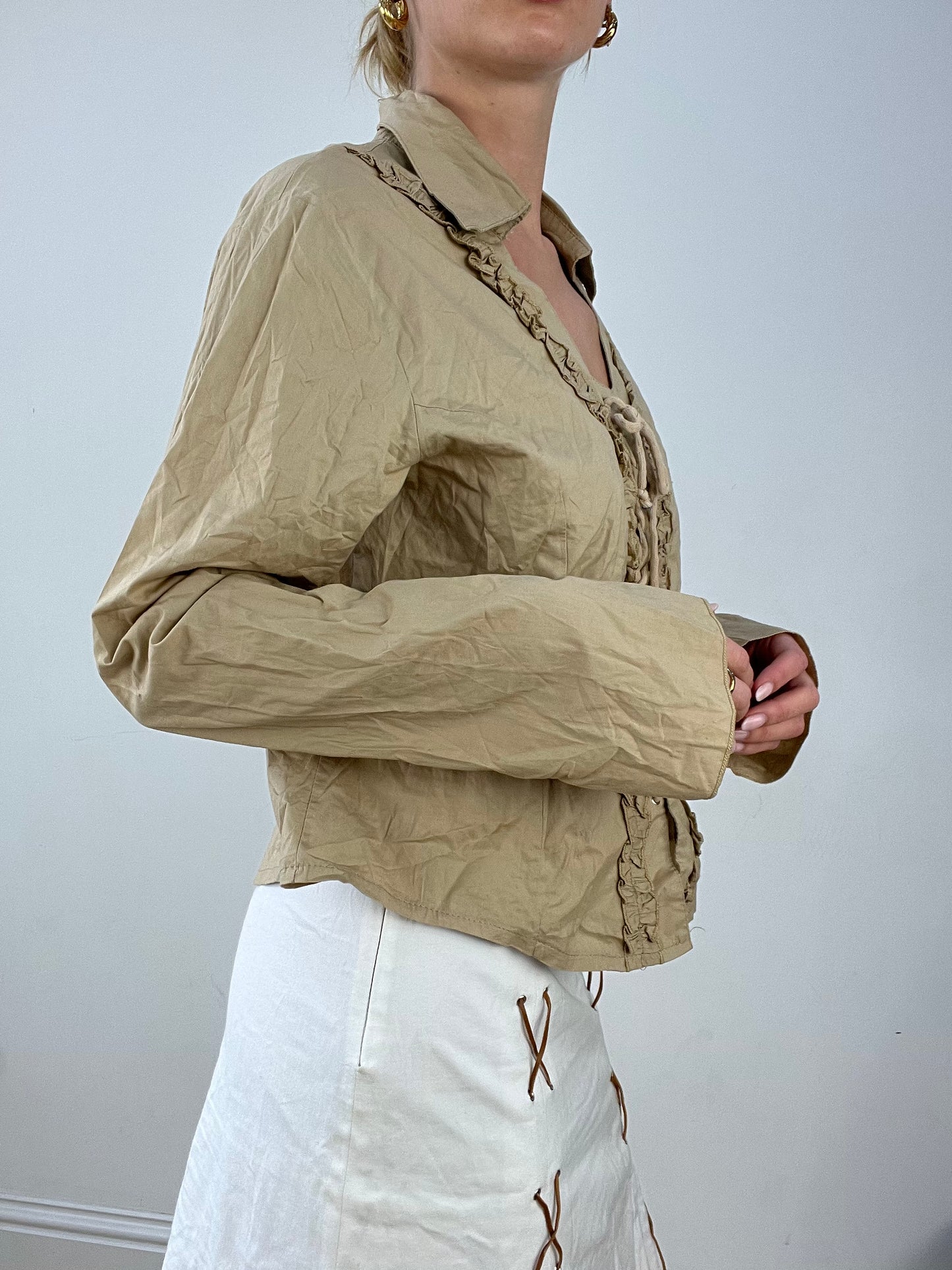 countryside | medium beige long sleeve shirt