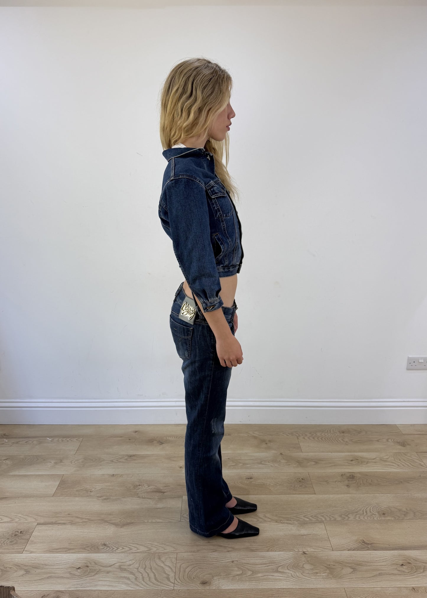 small denim levi’s jacket