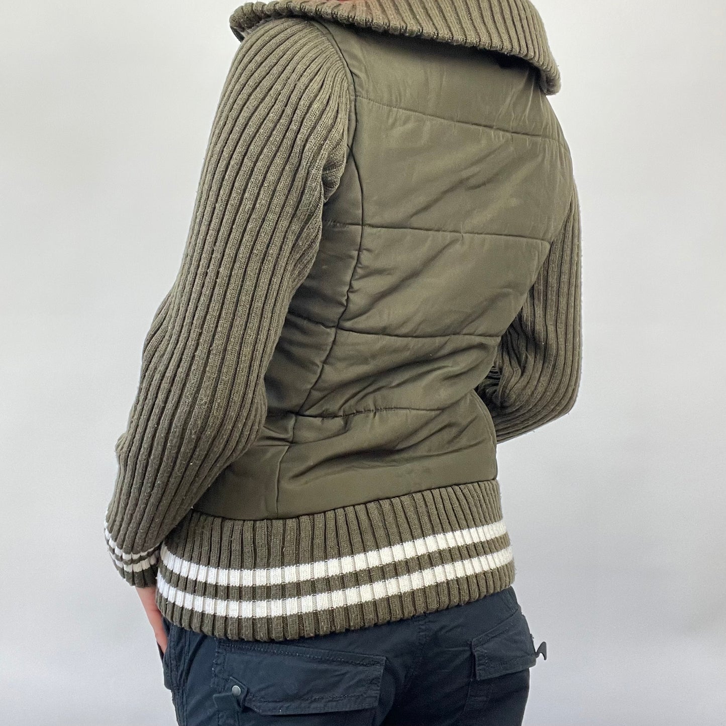 POSH AND BECKS DROP | medium green jacket with knit sleeves