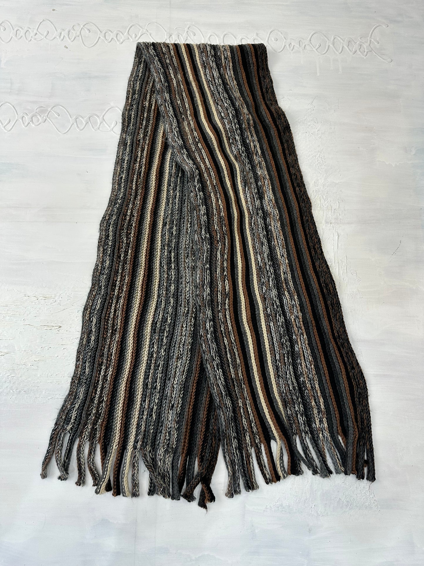 WINTER FAVOURITES | brown knitted stripy scarf